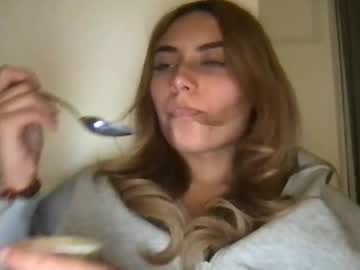 Live cam boy Bbypiamia – Hot Male Cams