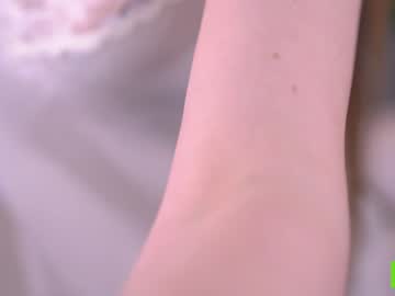 Bellacle • bigboobs • 19y • Estonia • public