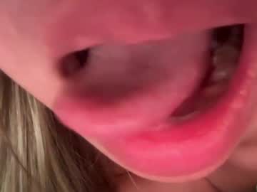 Bellas Boobies live cam preview — bigboobs — age 0