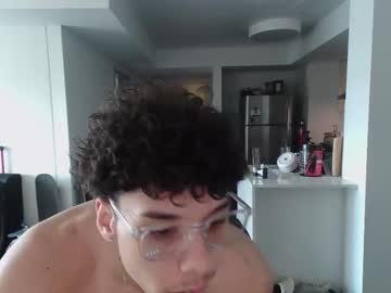 Live cam boy Bigolbootylover1262, 20 yrs – Hot Male Cams