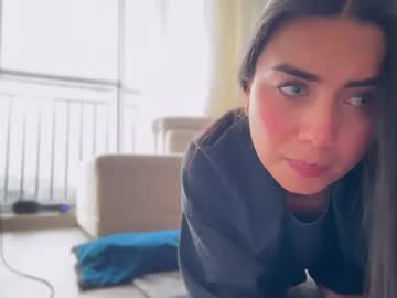 Charlotte18y live cam preview — 18 — age 18