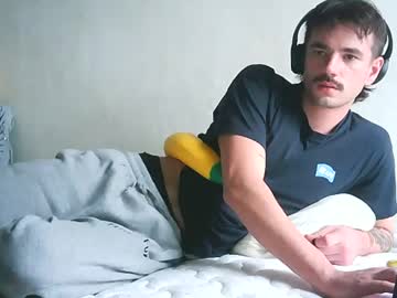 Cheeky Bi Kiwi Chaturbate cam profile