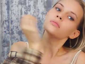 Chelseabonebrake live cam preview — HD — young — age 19