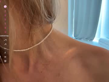 Live Milf Cherykoo, 28 yrs – Hot Milf Cams