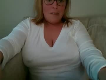 Live Milf Countrylovin2018, 36 yrs – Hot Milf Cams