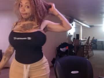 Live cam preview of creamyexotica