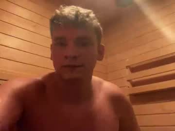 Curlyfire2026 live cam preview — young — age 23