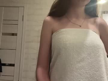 Dannieresseguie live cam preview — HD — new — age 18