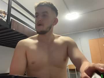 Live cam boy Darkhoneyx1, 19 yrs – Hot Male Cams