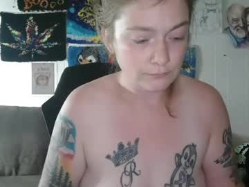 Live Milf Debbieafterhours69, 31 yrs – Hot Milf Cams