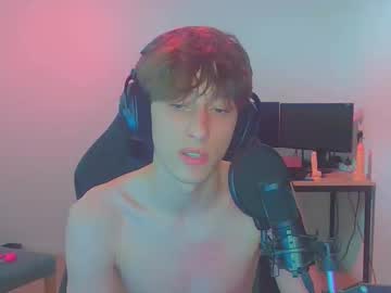 Live cam boy Delanoboydg, 18 yrs – Hot Male Cams