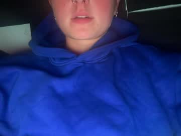 Dirtymouthgirl live cam preview — 18 — age 18