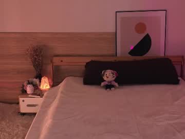 Elianacarmichael live cam preview — HD — 18 — age 18