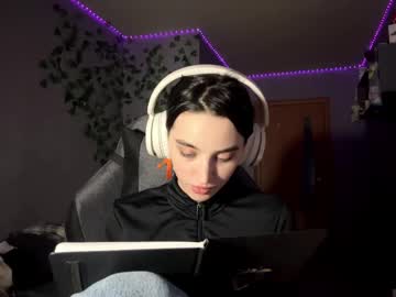 Live cam boy Elinorashfield, 18 yrs – Hot Male Cams