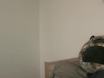 Live cam boy Ella_hill, 18 yrs – Hot Male Cams