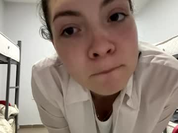 Live cam boy Emmagerhauser, 18 yrs – Hot Male Cams