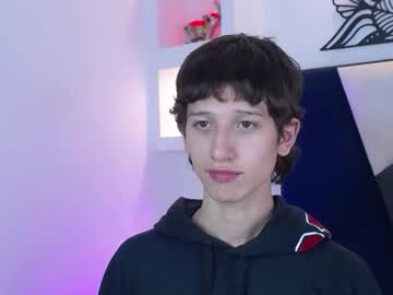 Live cam boy Emmo_boy – Hot Male Cams