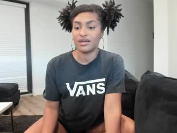 Emorisplash live cam preview — live — ebony — age 25