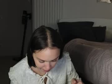 Live Feet Fetish Performer Evi_woow, 21 yrs - Ted's Cam Directory