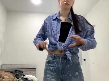 Live cam boy Evitamoodie, 18 yrs – Hot Male Cams