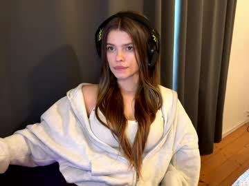 Live cam boy Flannelflutter, 18 yrs – Hot Male Cams