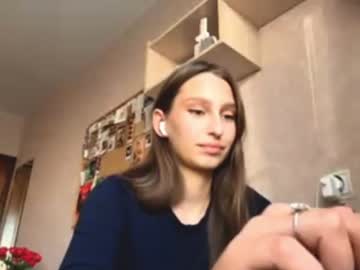 Gitajanus live cam preview — HD — shy — age 19