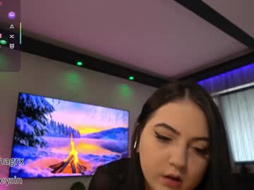 Haileygrx live cam profile photo — HD — brunette — age 26 — Chaturbate