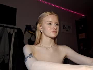 Ilianamessersmith live cam profile photo
