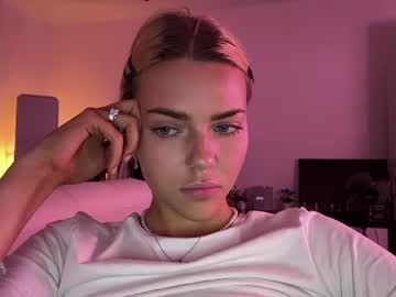 Jacklynthomen live cam preview — HD — 18 — age 18