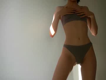 Jenny Lylu live cam profile photo — HD — teen — age 19 — dreamland