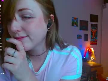 Jessebangs live cam profile photo — HD — redhead — age 32 — currently between dimensions