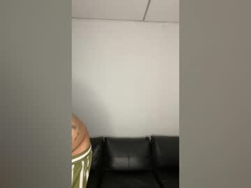 Joseph Hotter live cam preview — pregnant — age 25