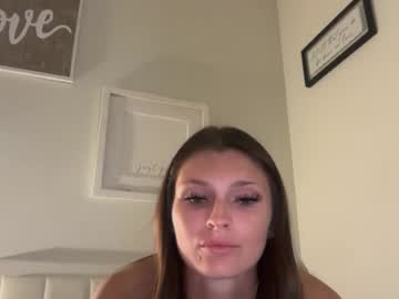 Kaceyfisher live cam preview — brunette — age 18