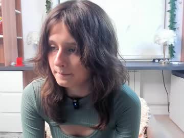 Live cam boy Karolineshankin, 18 yrs – Hot Male Cams