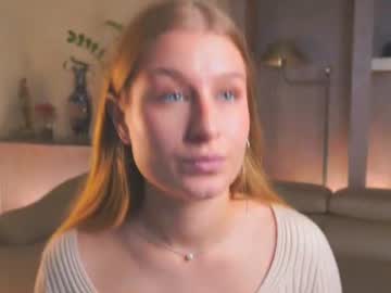 Keishamaggini live cam preview — HD — new — age 19