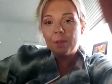 Live Milf Kenzieaspel, 31 yrs – Hot Milf Cams
