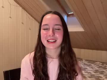 Keribasiliere live cam preview — live — HD — new — age 18