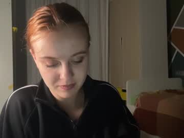 Kisschloe  live cam preview — HD — new — age 18