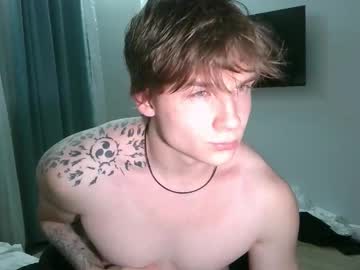 Live cam boy Knotsiemens, 19 yrs – Hot Male Cams