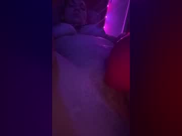 Lilbitkitkat2002 live cam preview — new — age 0