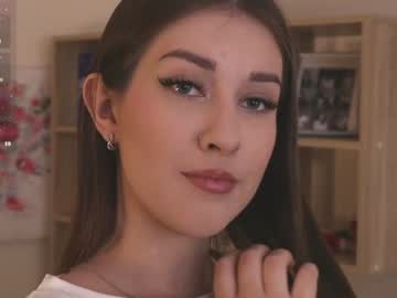 Linda  Williams live cam preview — HD — 18 — age 18