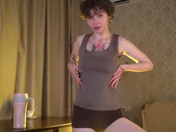 Little Comet live cam preview — HD — young — age 18