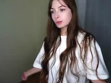 Loisgreczkowski live cam preview — HD — young — age 18