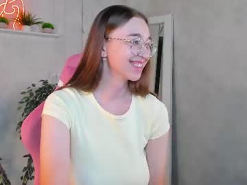 Live cam boy Lucyy_green, 19 yrs – Hot Male Cams