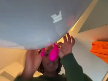 Madelynrosee live cam preview — HD — feet — age 0