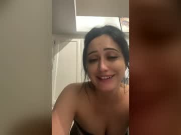 Mamimariii live cam preview — latina — age 0