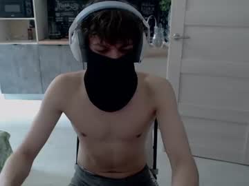 Mark Wing live cam preview — HD — 18 — age 19