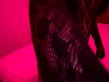 Live cam boy Maskedbunnies99, 19 yrs – Hot Male Cams