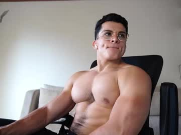 Live cam boy Maximohoot, 24 yrs – Hot Male Cams