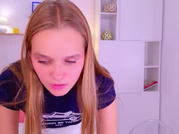 Milly Peach  live cam preview — HD — blonde — age 18
